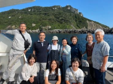 海から捧げる祈り — 沖ノ島洋上参拝と海の幸ランチ — 4