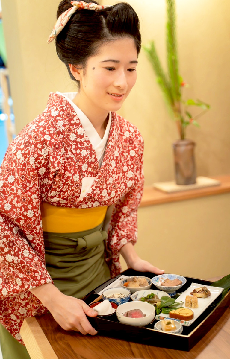 Hakata Traditional Performing Arts Experience – Hakata Maiko · Shamisen · Ozashiki Games · Tea Ceremony — 5