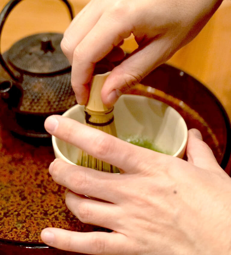Tea Ceremony Experience "Otemae" ~ Whisk Your Own Matcha with a Hakata Maiko ~ — 2